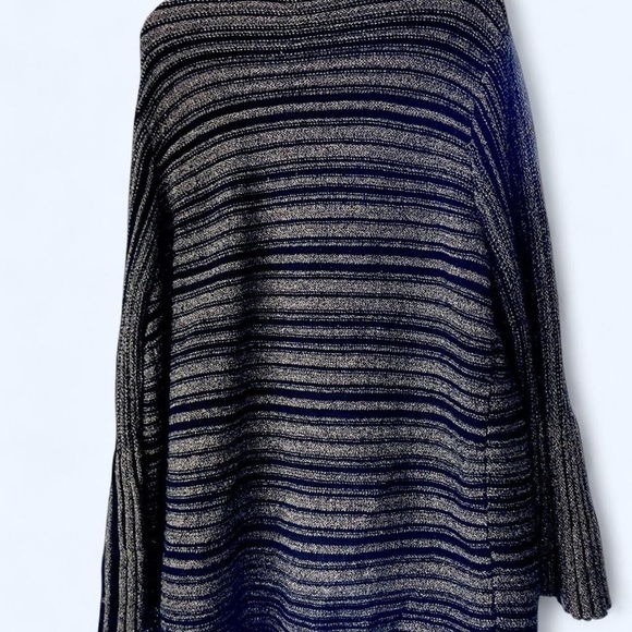 Chicos Elegant Black and Grey striped Women's Sweater 2 - Picture 2 of 3
